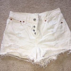 White high waisted vintage Levi’s denim shorts